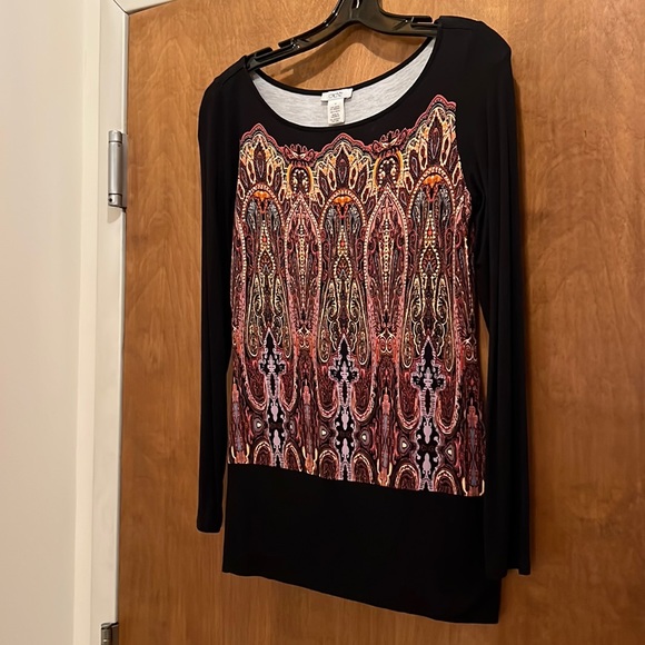 CACHE TOP WITH DESIGN ON FRONT AND BACK - Picture 6 of 8